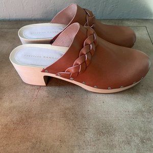 Loefler Randall Clogs